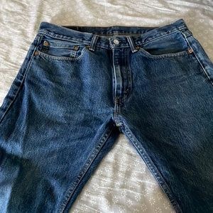 Men’s Levi 505 regular fit jeans. W 34 L 29”